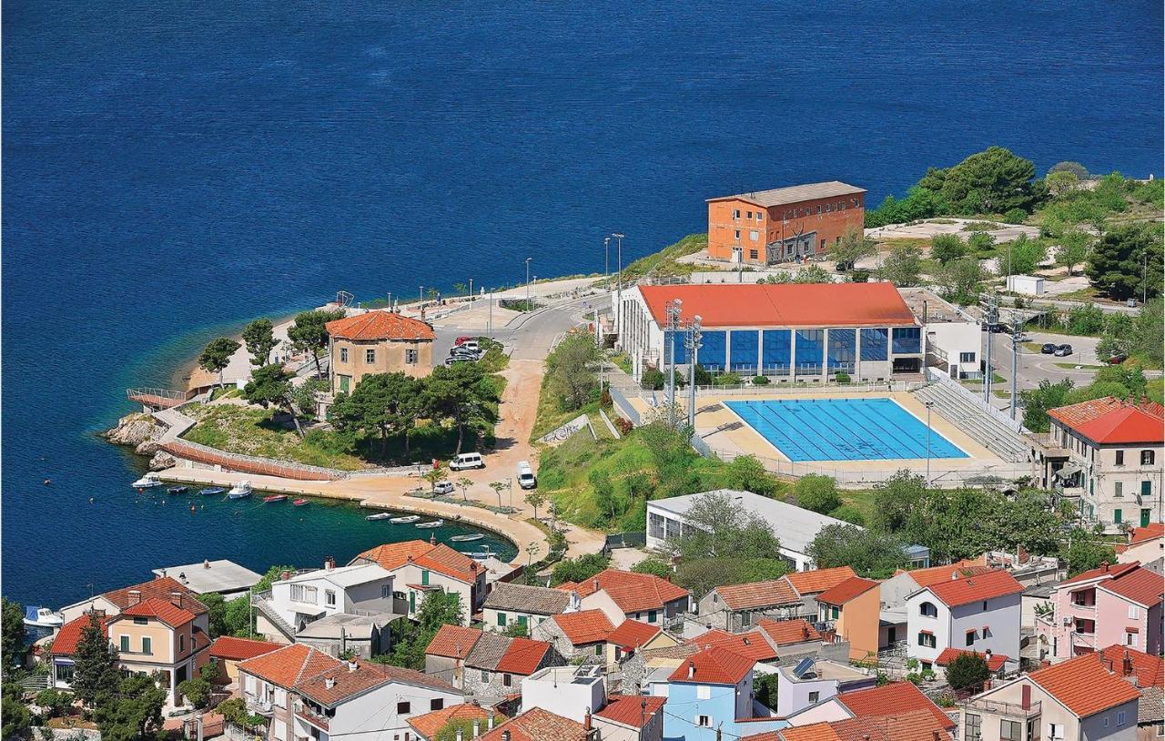 Cozy Apartment In Brodarica With Wifi Luaran gambar
